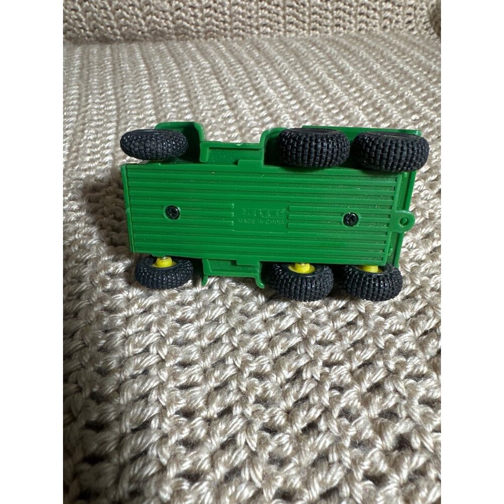 Vtg ERTL John Deere Gator 6x4 Toy Vehicle Farm Utility Truck Durable Plastic - Picture 7 of 7